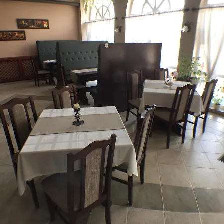 Bed & Breakfast Patavar Panzio Etterem
