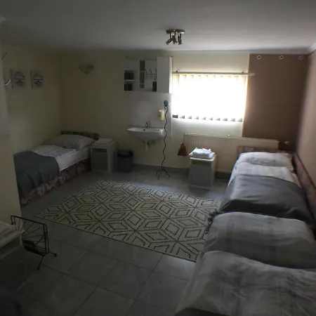 Patavar Panzio Etterem 3*