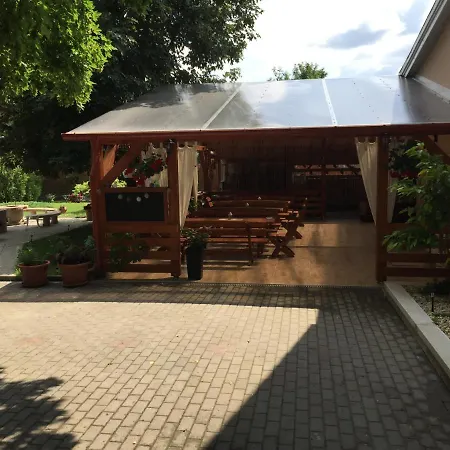 Bed & Breakfast Patavar Panzio Etterem Gyongyospata