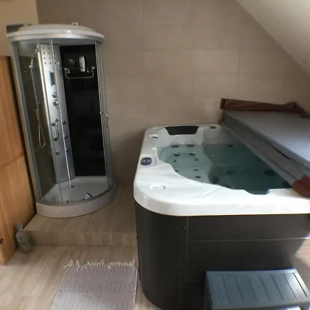 Patavar Panzio Etterem Bed & Breakfast