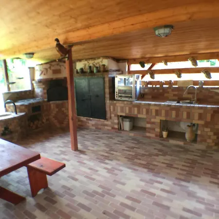 Patavar Panzio Etterem Bed & Breakfast