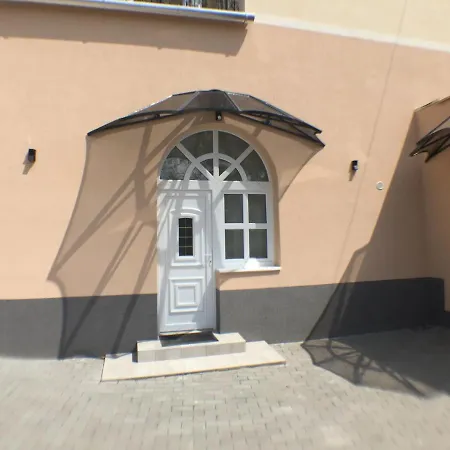 Patavar Panzio Etterem Bed & Breakfast