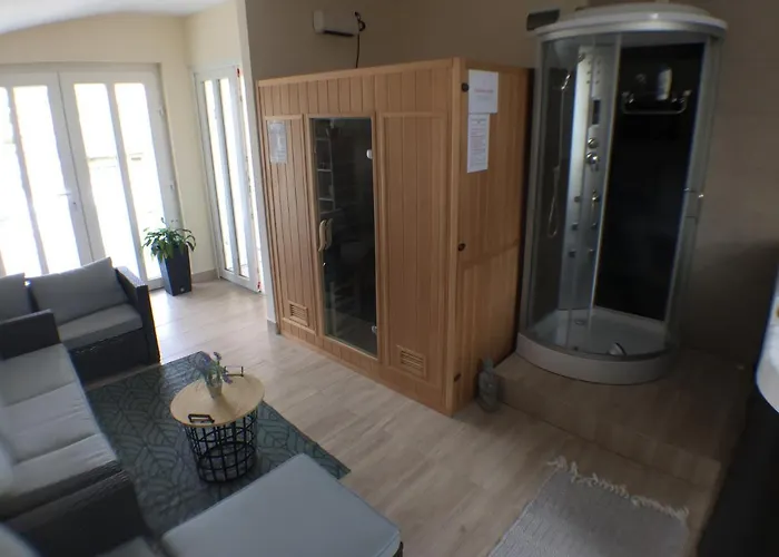 Patavar Panzio Etterem 3*