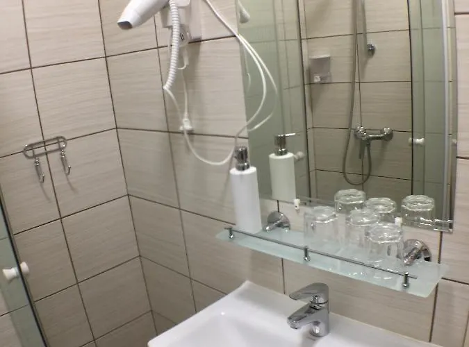 فندق مبيت وإفطار Patavar Panzio Etterem