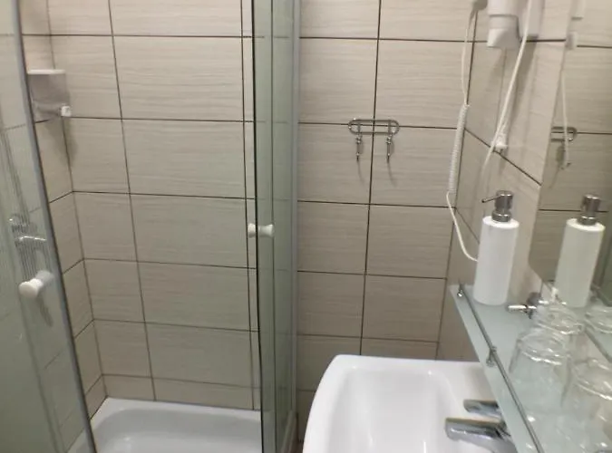 Patavar Panzio Etterem 3* Gyongyospata