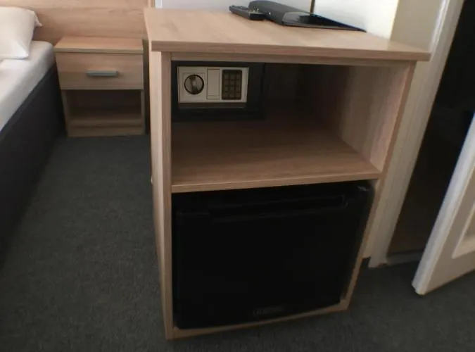 Patavar Panzio Etterem 3*