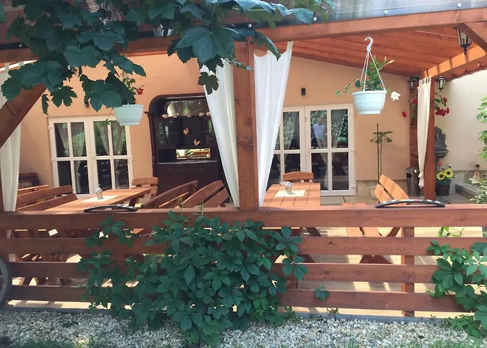 Patavar Panzio Etterem فندق مبيت وإفطار Gyongyospata