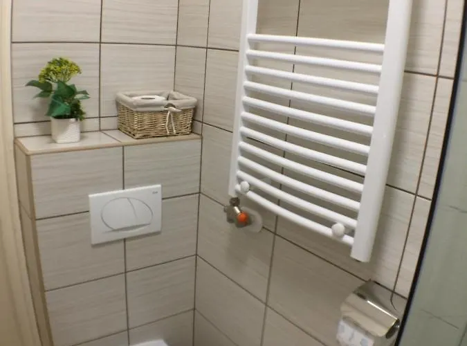 Patavar Panzio Etterem Gyongyospata